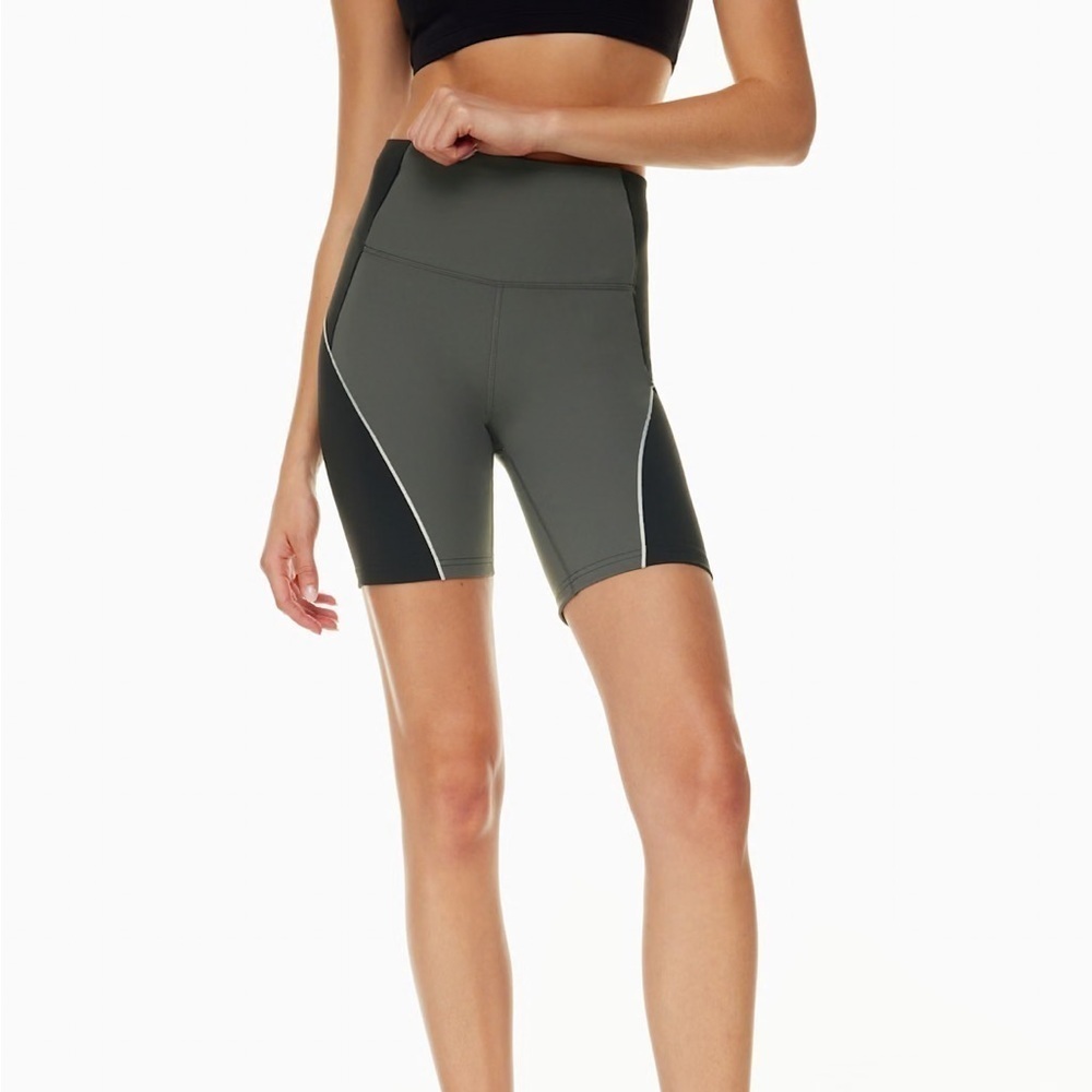 TnAction TnaSLICK VERTEX Hi-Rise 7” Short in Black/Coal Grey - Picture 5 of 8